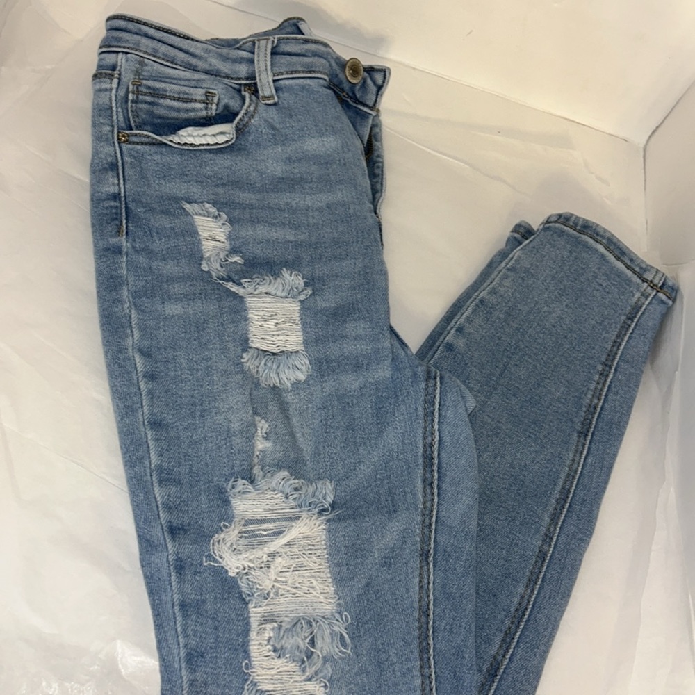 Wax Jean Women's Juniors Classic High Rise Capri Jeans (9 Light Denim) 25”inseam - Picture 6 of 7